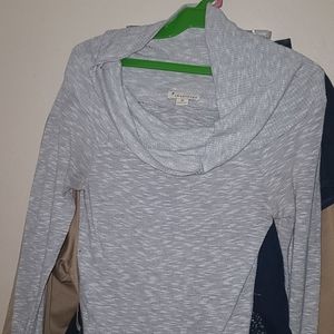 Twentyone cowl neck stretch gray top